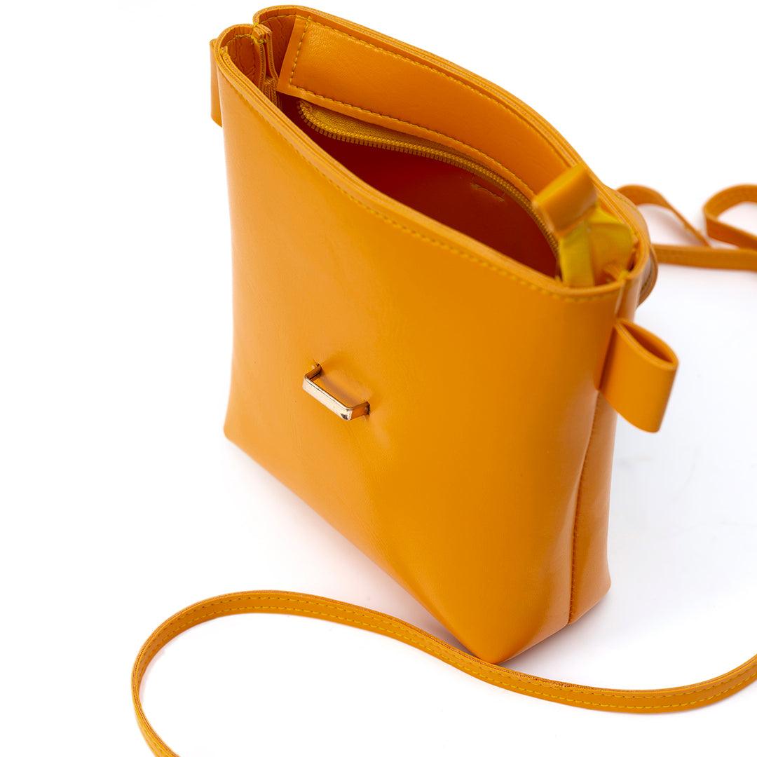 Emelia Cross Body Bucket Bag - (CLMST) - Vuchetti